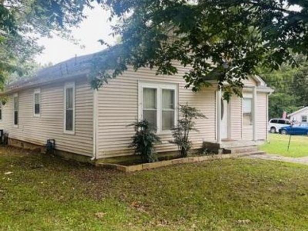 108 Butler Speedway , Bruceton, TN 38317