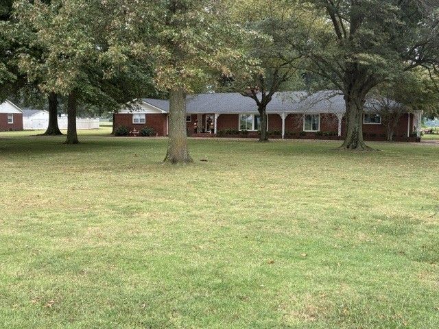 1015 Lake Dr  Tiptonville, TN 38079