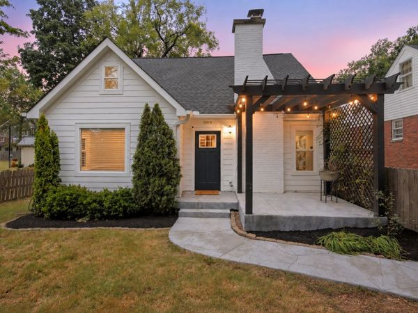 909 McClurkan Ave, Nashville, TN 37206