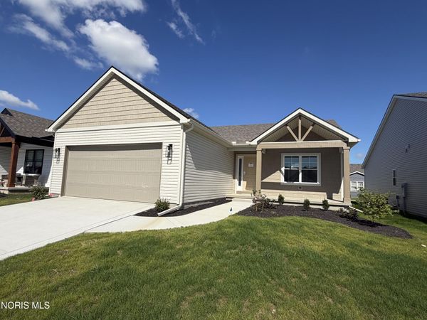 5037 Easton Drive, Oregon, OH 43616