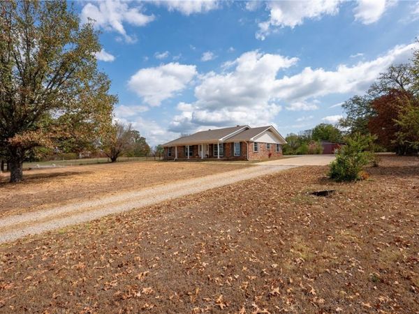 102 Kibler Highway , Alma, AR 72921