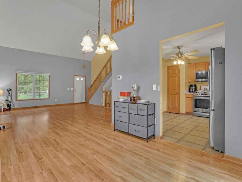 1467 Creekview Drive , Marysville, OH 43040 Photo 11