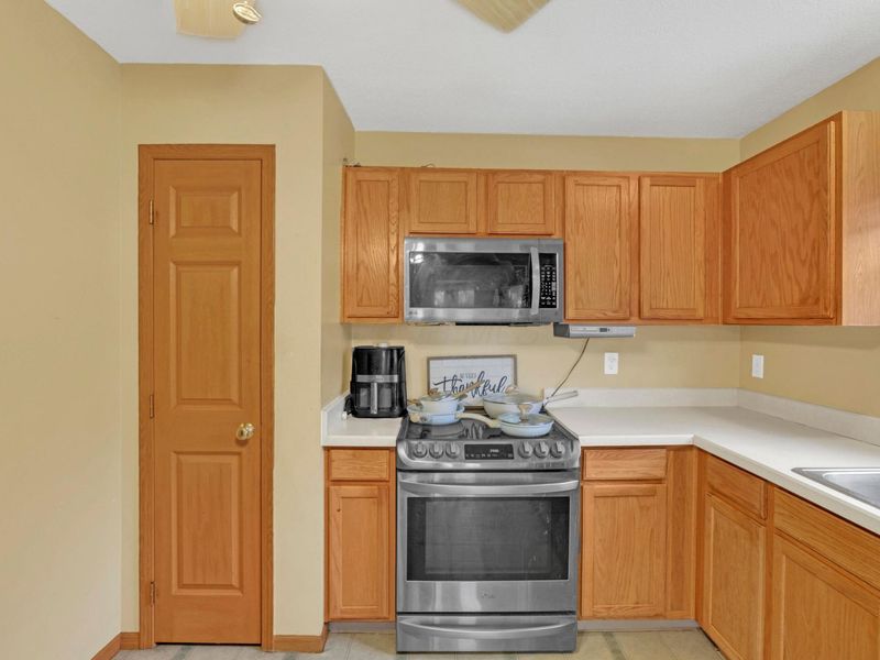 1467 Creekview Drive , Marysville, OH 43040 Photo 16