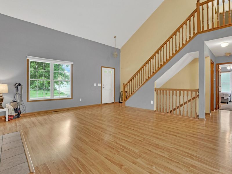 1467 Creekview Drive , Marysville, OH 43040 Photo 8