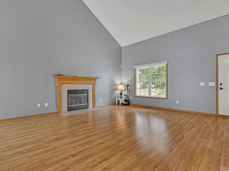 1467 Creekview Drive , Marysville, OH 43040 Photo 9