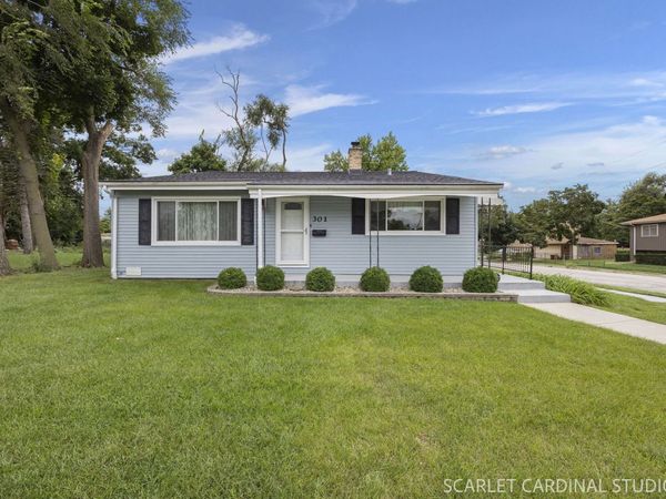 301 E Vermont Street , Villa Park, IL 60181