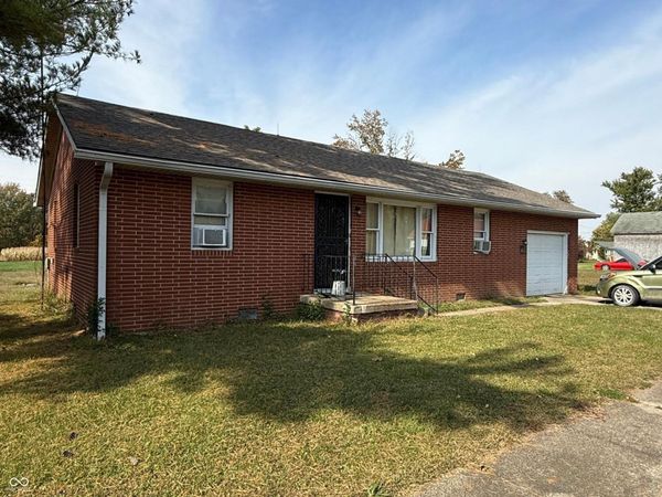 4213 Main Street , Coal City, IN 47427