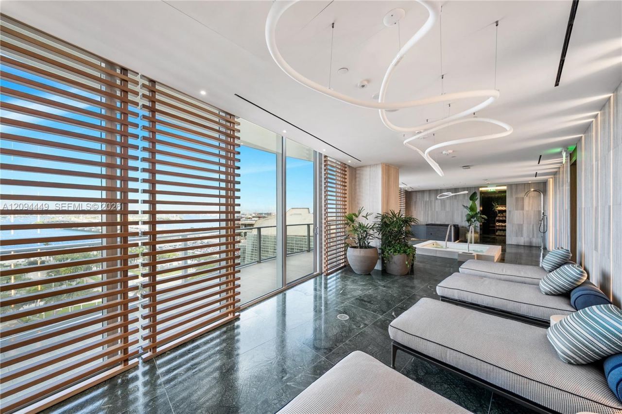 1400 Biscayne Blvd, Unit 2502, Miami, FL 33132 Photo