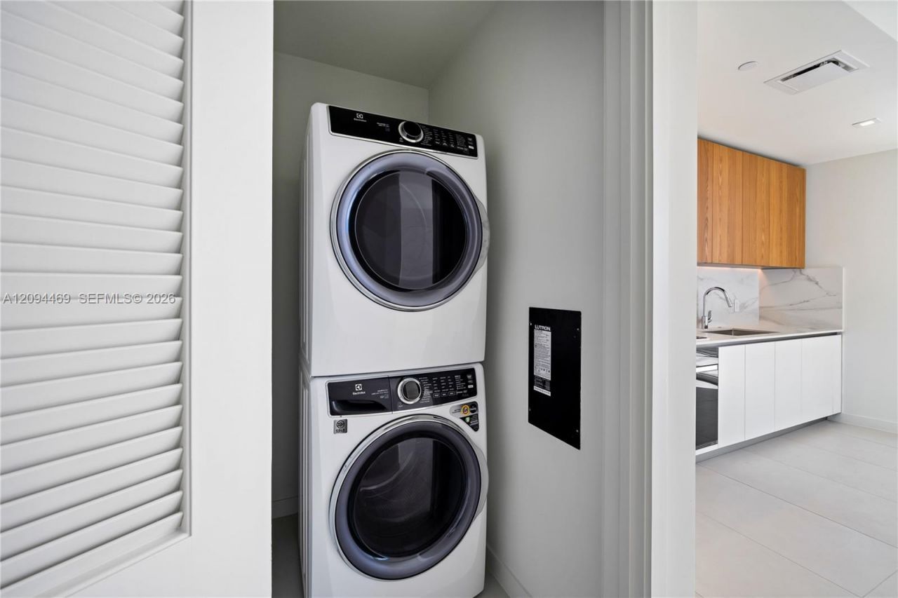 1400 Biscayne Blvd, Unit 2107, Miami, FL 33132 Photo