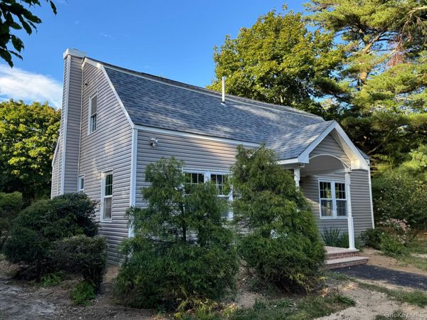 4 Barnes Road , Moriches, NY 11955