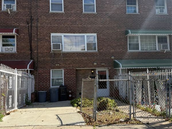 3210 Tenbroeck Avenue , Bronx, NY 10469