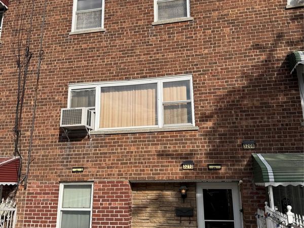 3210 Tenbroeck Avenue , Bronx, NY 10469