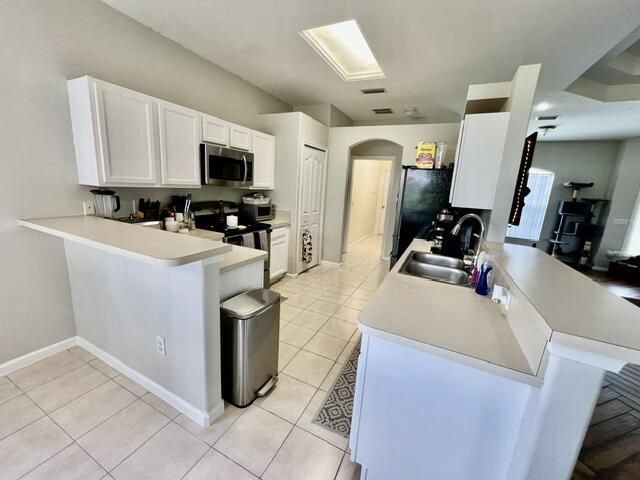 726 SW College Park Road, Port Saint Lucie, FL 34953 Photo