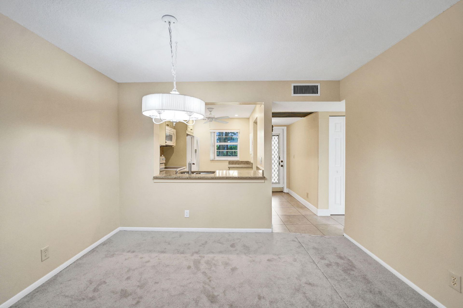 9460 Poinciana Place, Unit 203, Davie, FL 33324 Photo