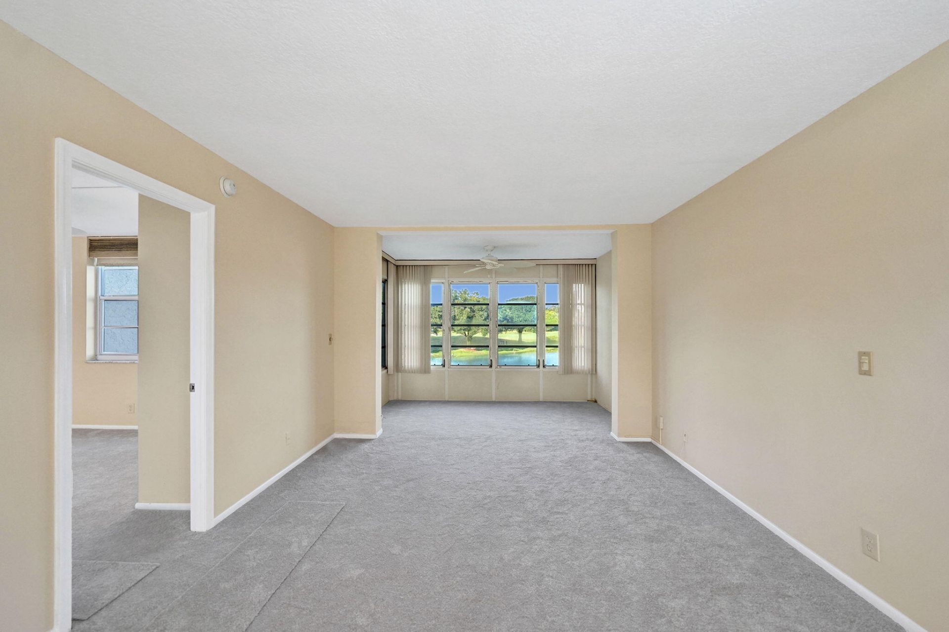 9460 Poinciana Place, Unit 203, Davie, FL 33324 Photo
