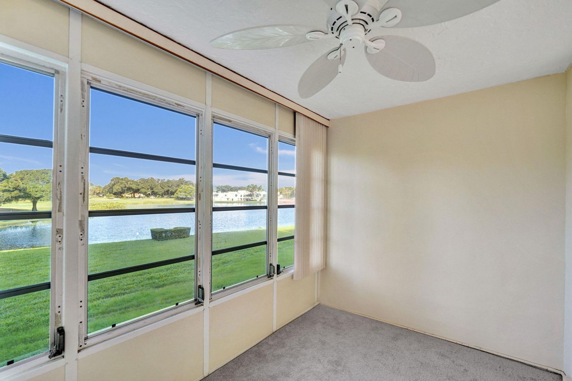 9460 Poinciana Place, Unit 203, Davie, FL 33324 Photo