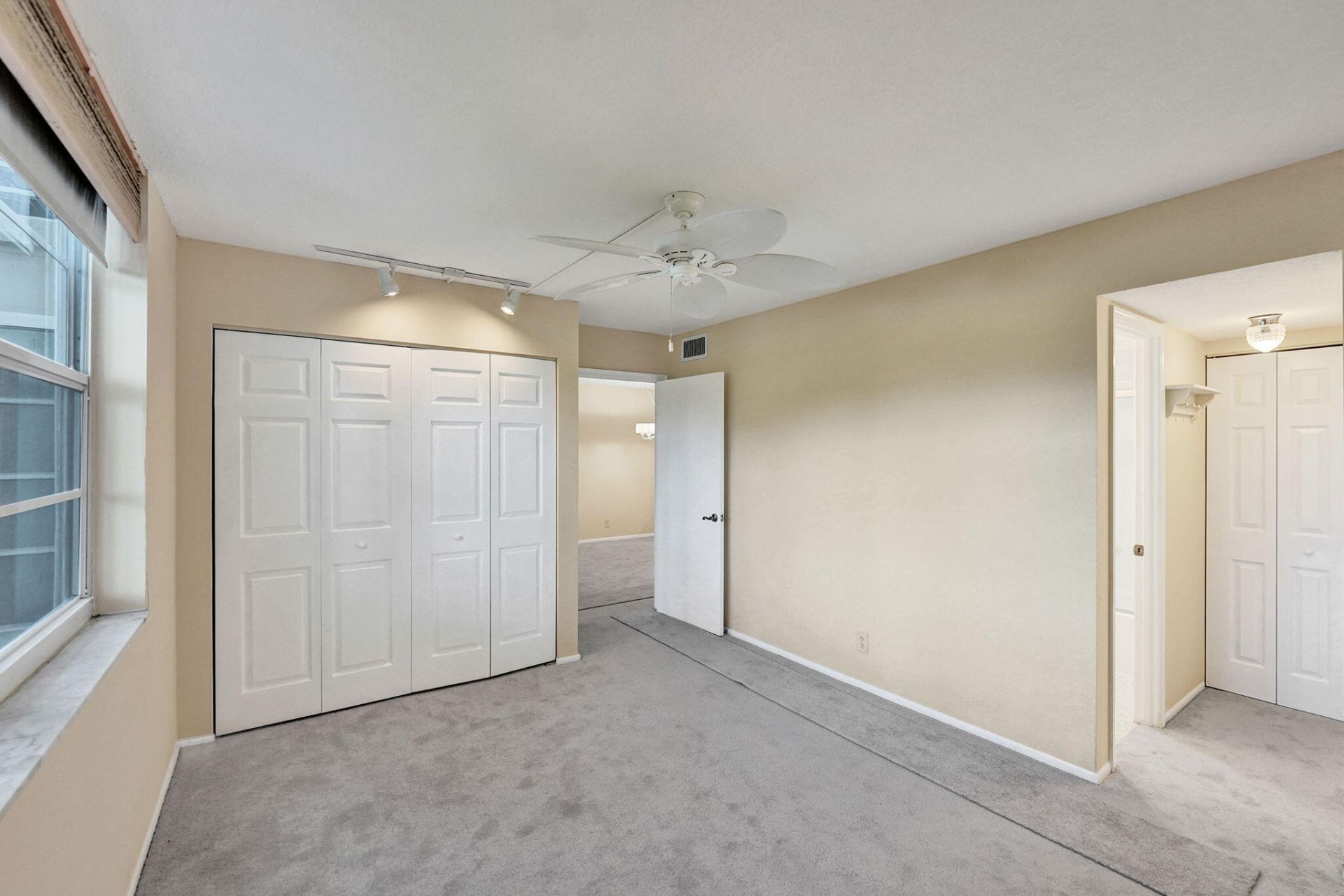 9460 Poinciana Place, Unit 203, Davie, FL 33324 Photo