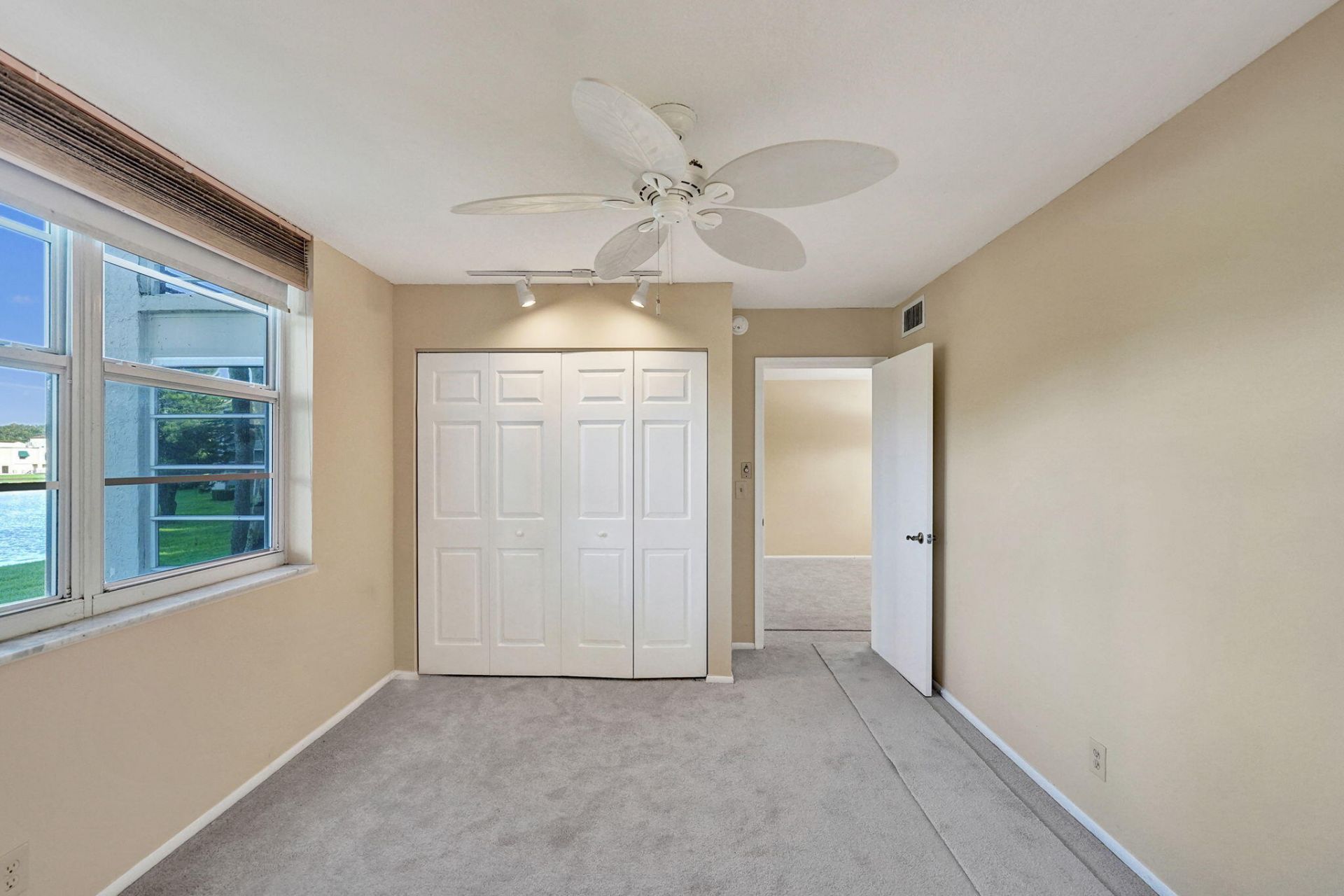 9460 Poinciana Place, Unit 203, Davie, FL 33324 Photo