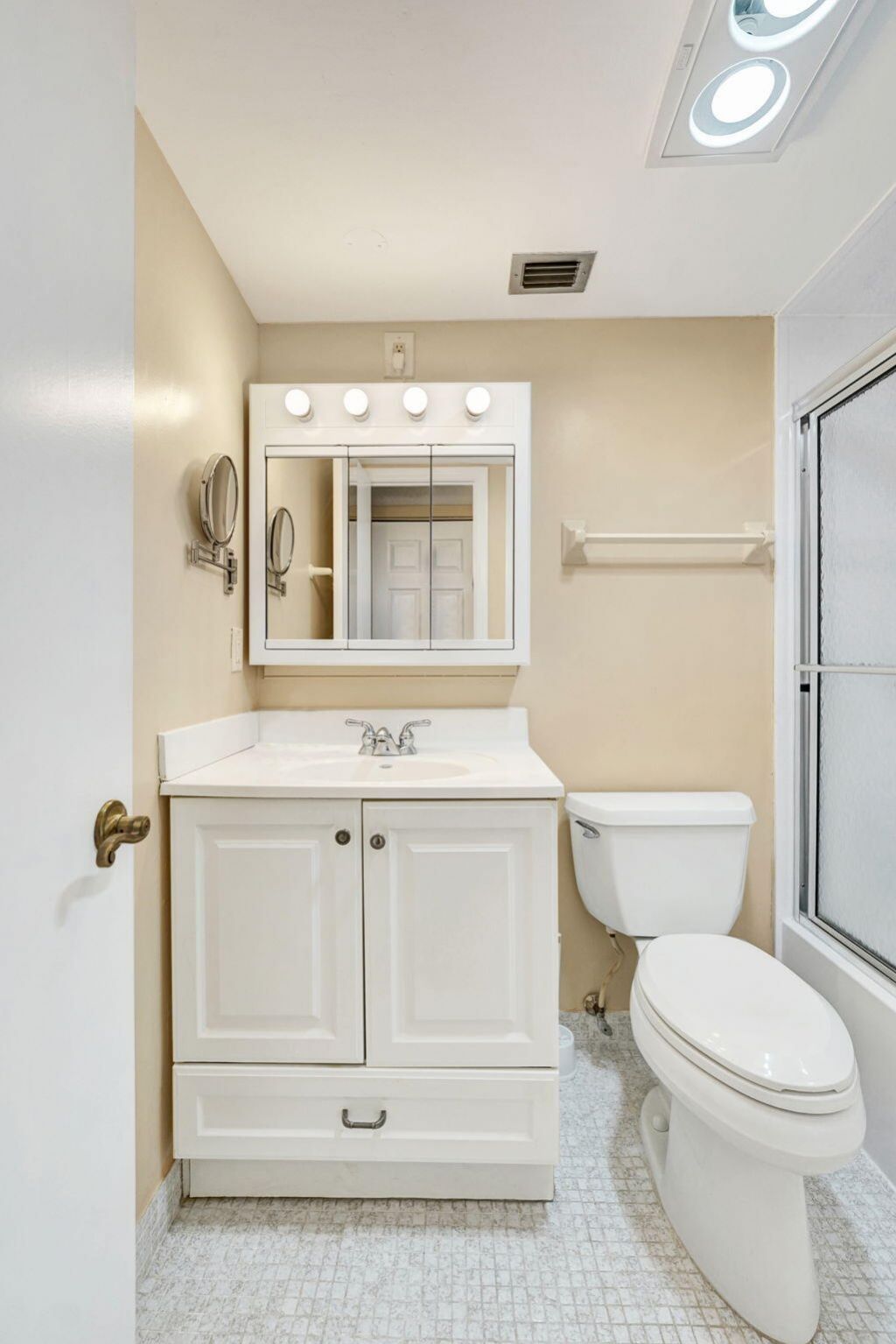 9460 Poinciana Place, Unit 203, Davie, FL 33324 Photo