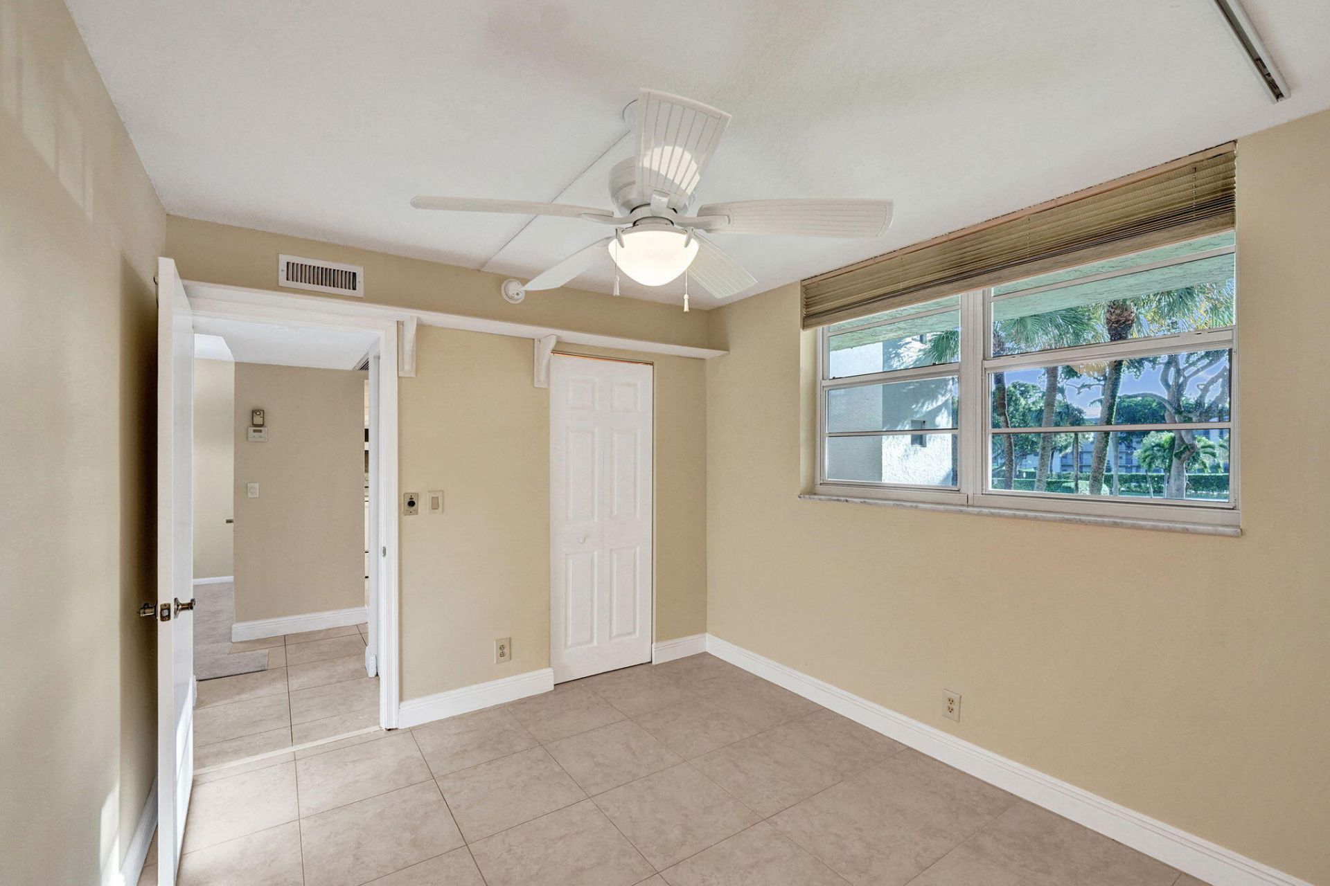 9460 Poinciana Place, Unit 203, Davie, FL 33324 Photo