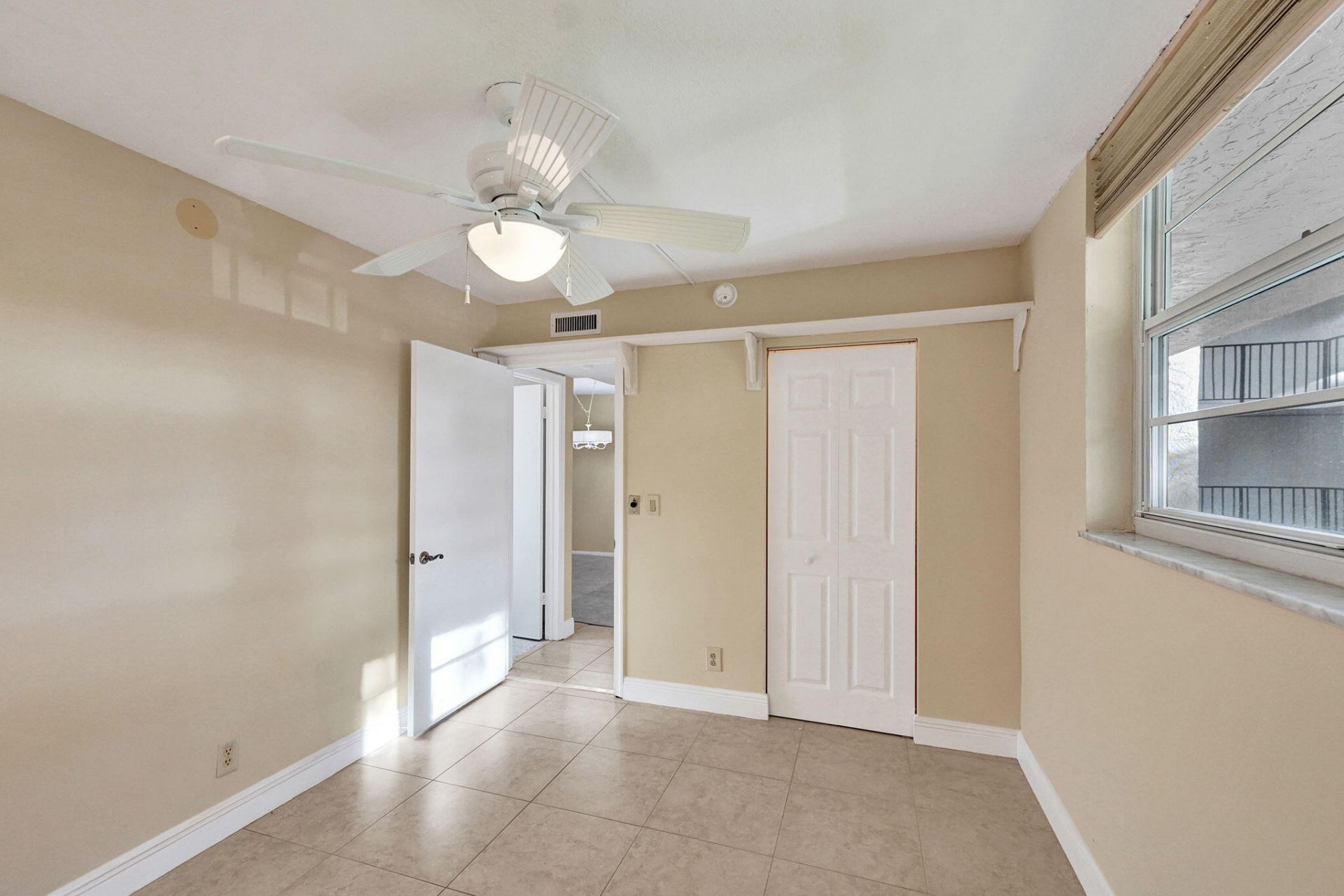 9460 Poinciana Place, Unit 203, Davie, FL 33324 Photo