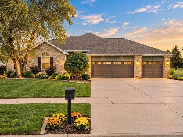 9132 Maplewood Street , St. John, IN 46373