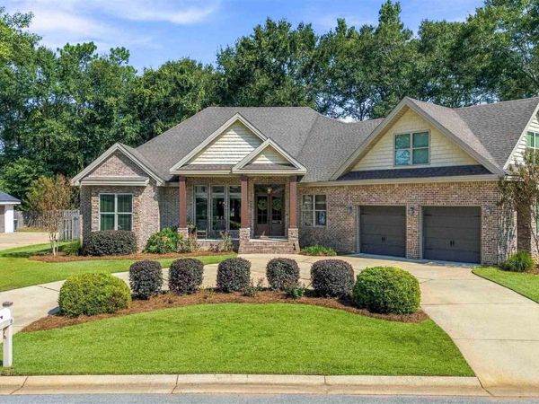 548 Tillage Dr, Cantonment, FL 32533