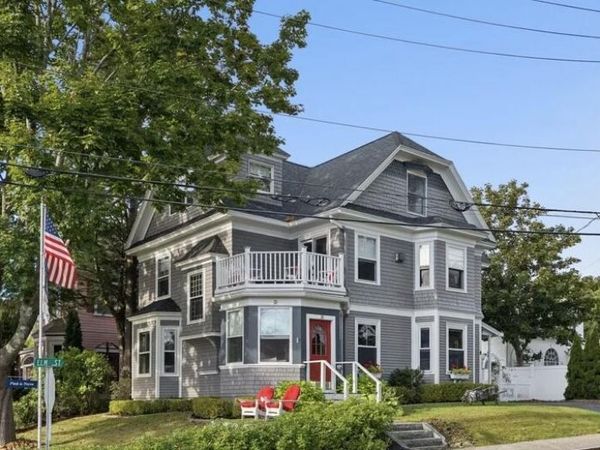 2 Elm Street, Kennebunkport, ME 04046