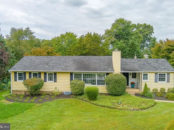 415 SCHOOL LANE , WAYNE, PA 19087