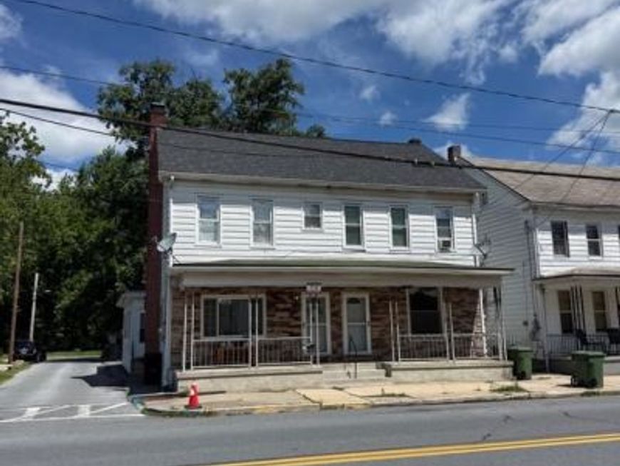 33 E Pottsville Street, Pine Grove, PA 17963 Main Photo