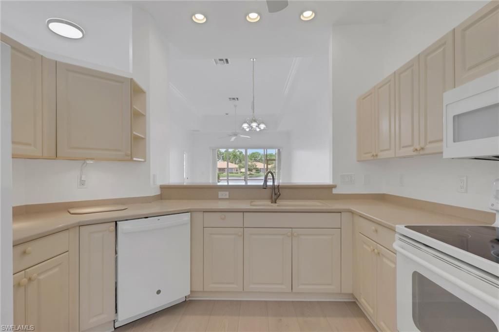 8099 Sanctuary Dr , Unit 1, Naples, FL 34104 Photo