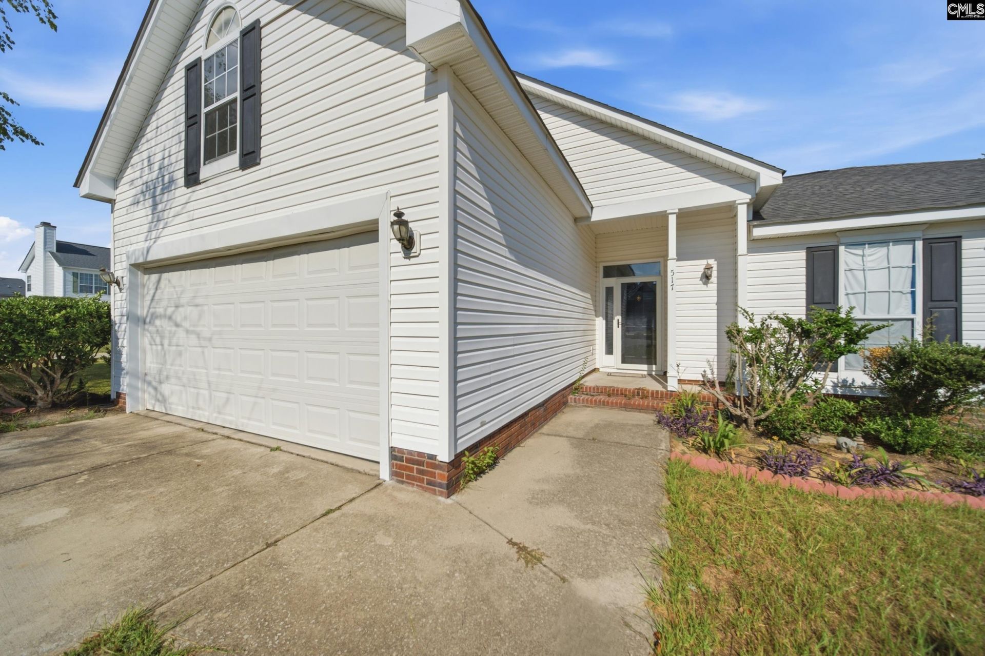 517 Timber Crest Drive  Photo 4