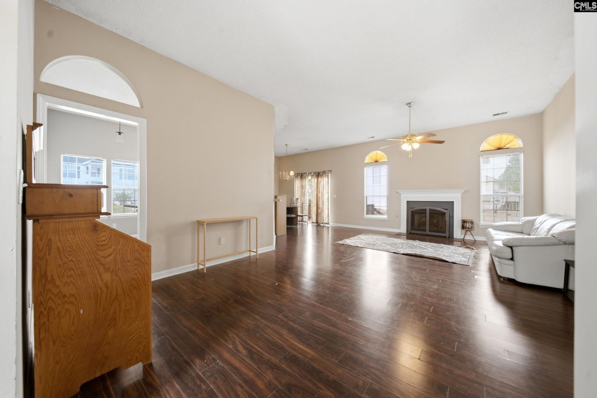 517 Timber Crest Drive  Photo 5