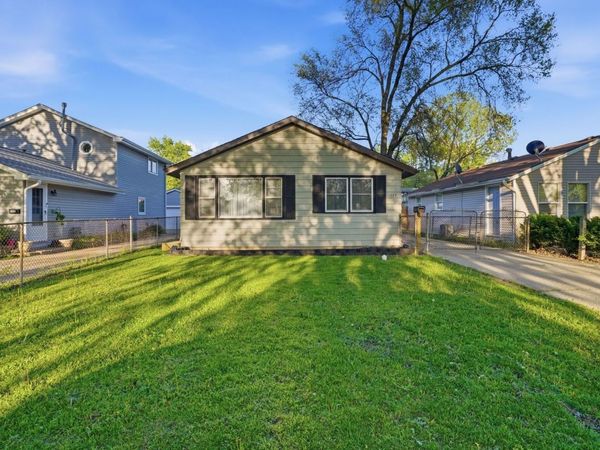 125 Bellevue Drive , Round Lake Park, IL 60073