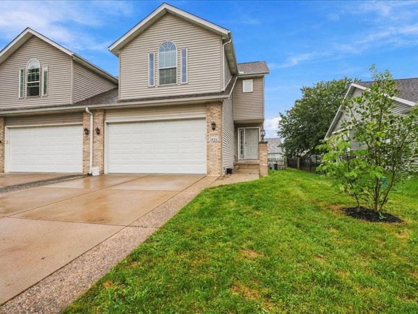 1826 Chuck Murray Drive , Normal, IL 61761