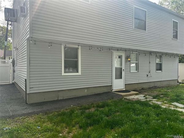 25 Juanita Avenue, Huntington, NY 11743