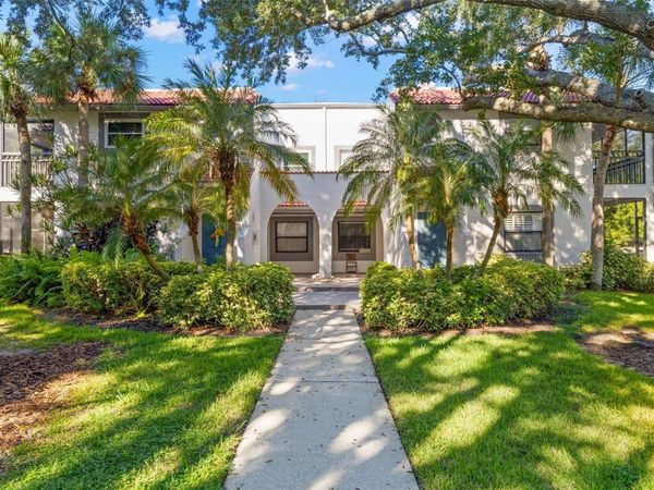 484 SANTA CRUZ PLACE NE, Unit E, ST PETERSBURG, FL 33703