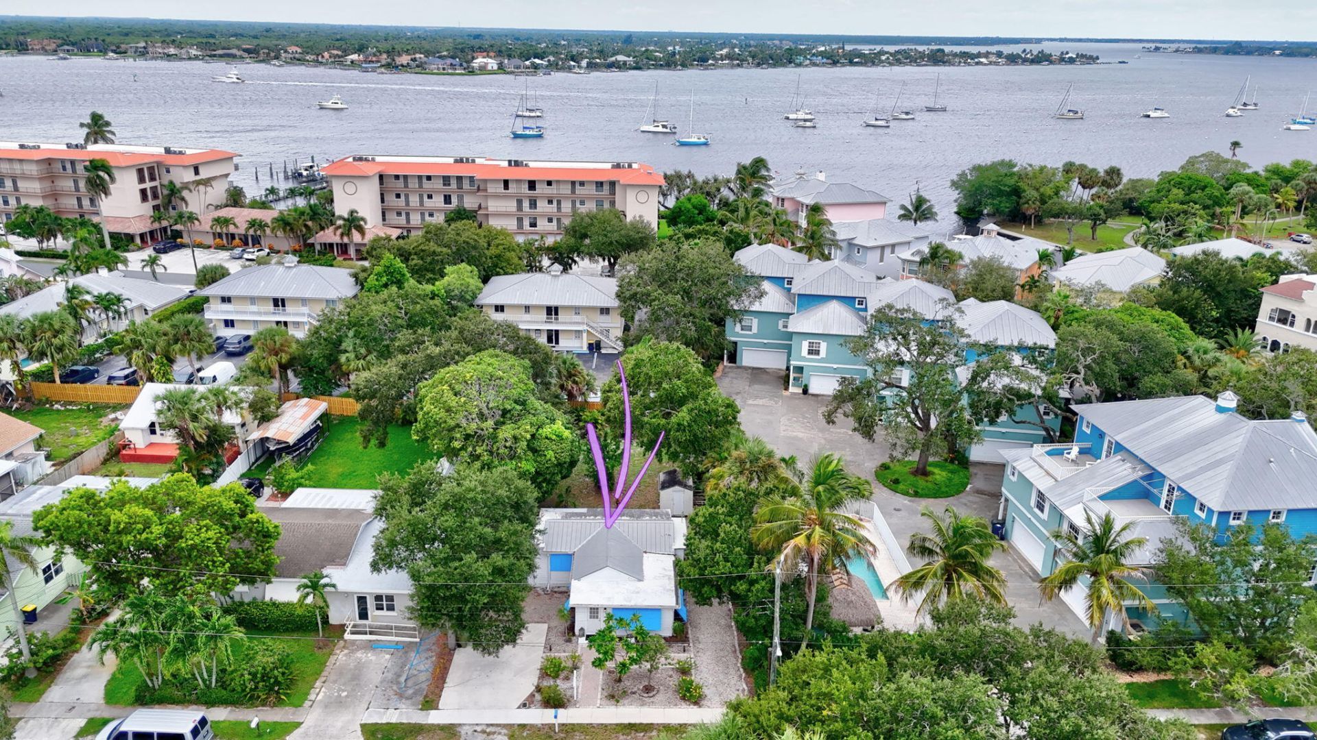 616 SW Cleveland Avenue, Stuart, FL 34994 Photo