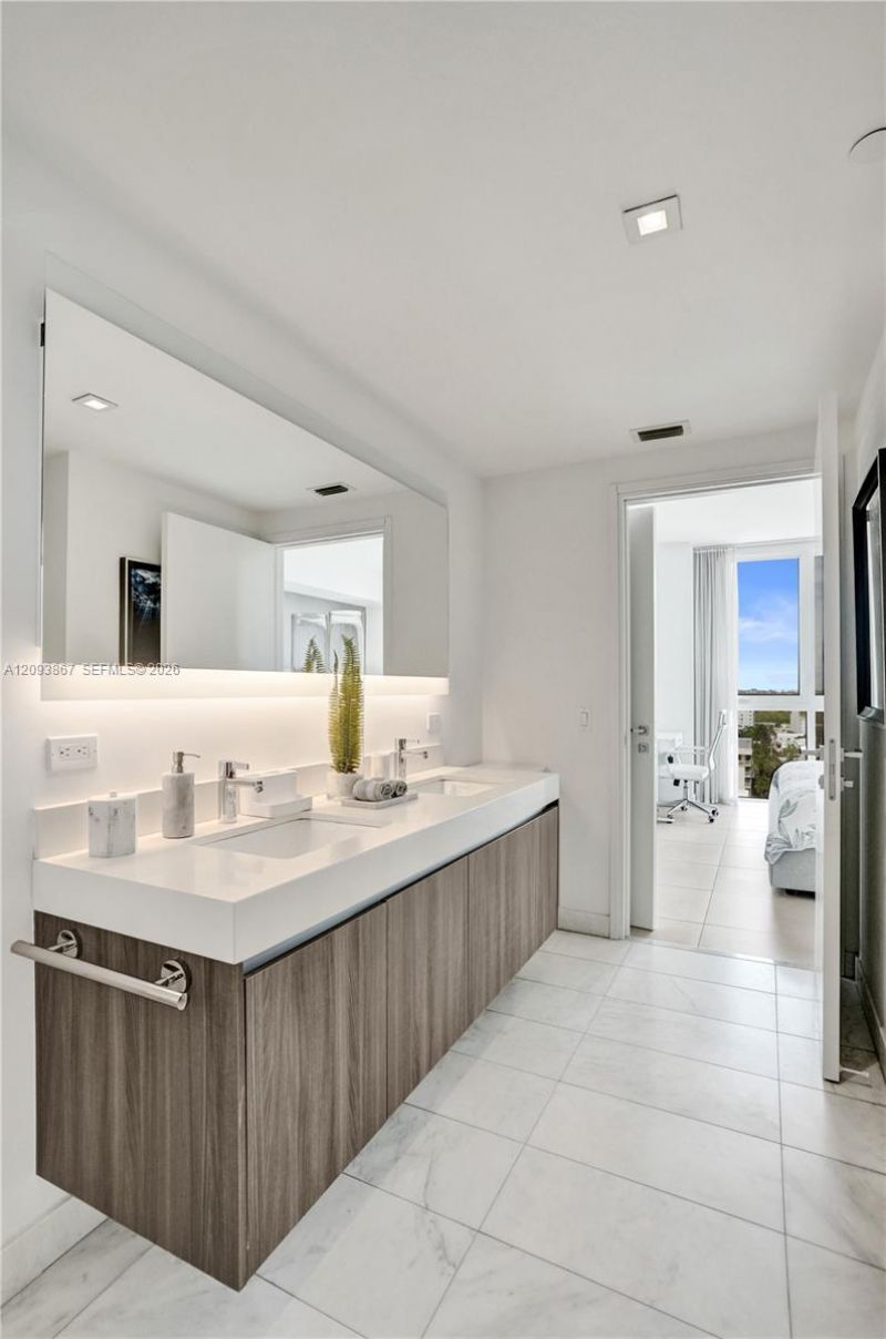 401 N Birch Rd, Unit 1212, Fort Lauderdale, FL 33304 Photo