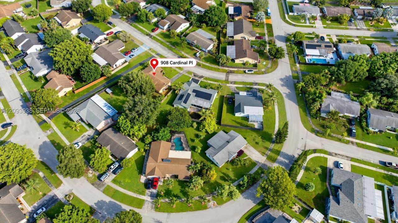 908 Cardinal Pl, Homestead, FL 33035 Photo