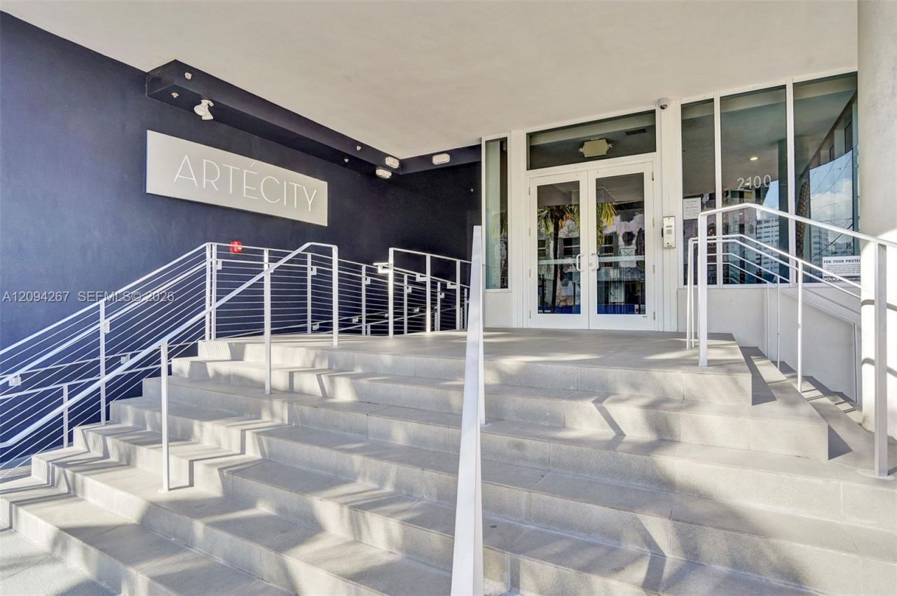 2100 Park Ave , Unit 310, Miami Beach, FL 33139 Photo
