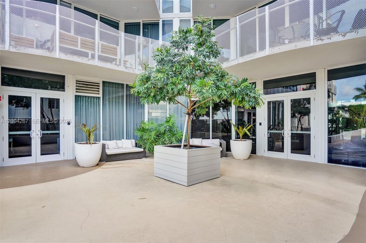 2100 Park Ave , Unit 310, Miami Beach, FL 33139 Photo