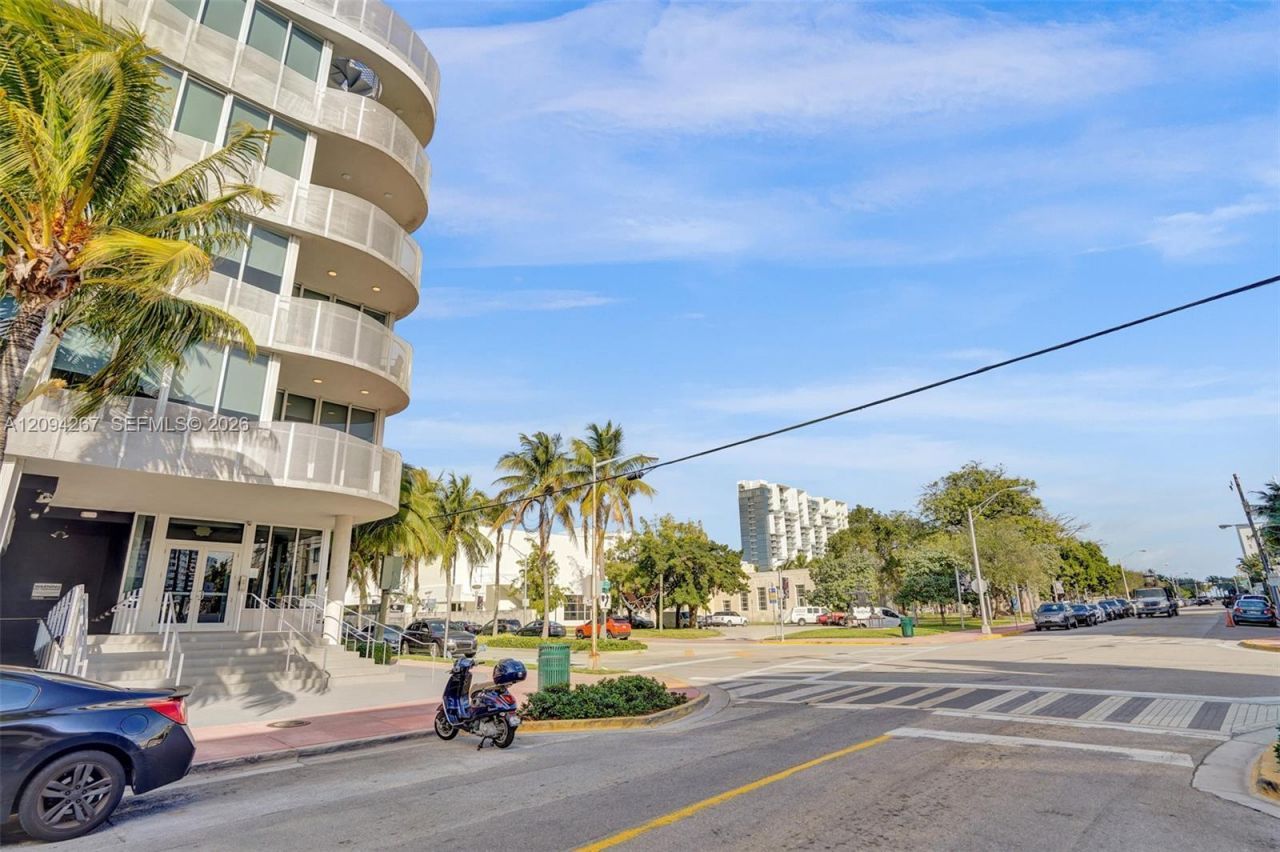2100 Park Ave , Unit 310, Miami Beach, FL 33139 Photo