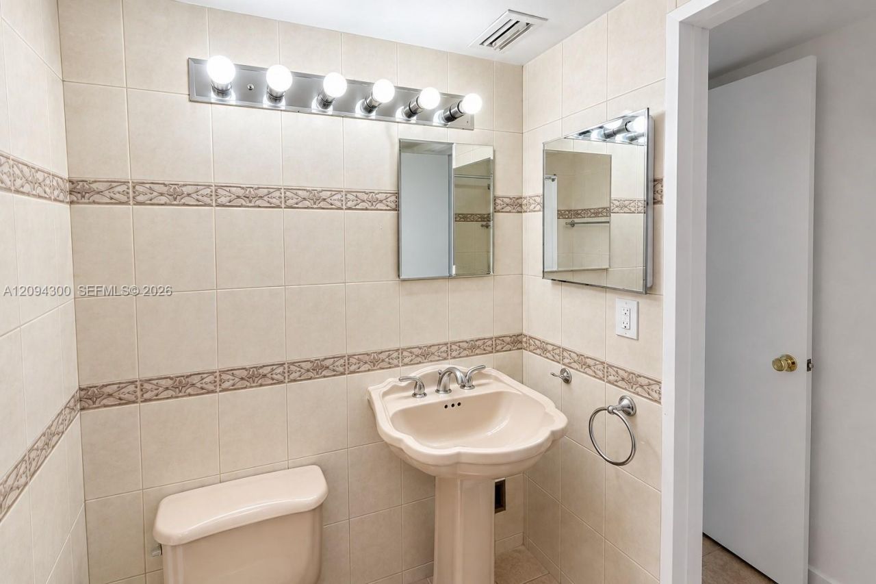 8315 SW 72nd Ave , Unit 104B, Miami, FL 33143 Photo