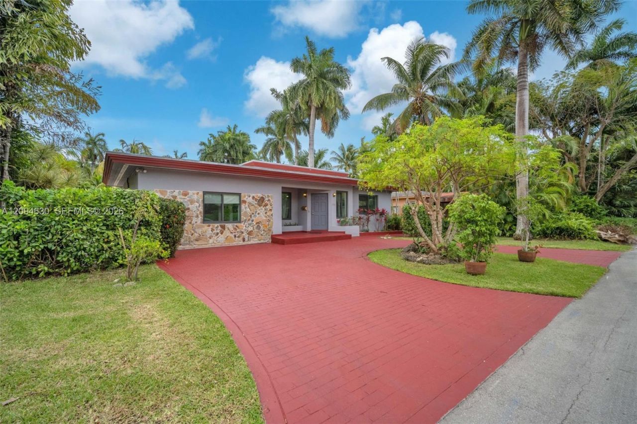 7701 Center Bay Dr , North Bay Village, FL 33141 Photo
