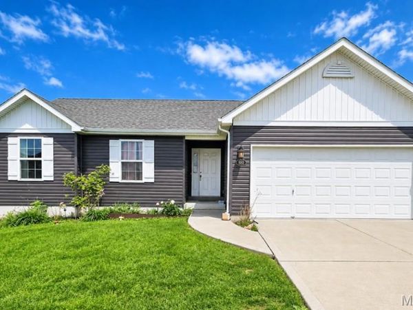 831 Warrior Ridge Drive , Warrenton, MO 63383