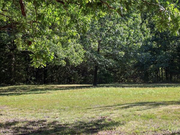 15 Windle Road , Cuba, MO 65453