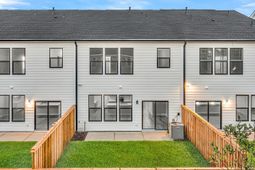 114 Dahlberg Street photo 4