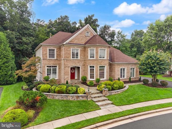 13770 HENRY POND, CHANTILLY, VA 20151