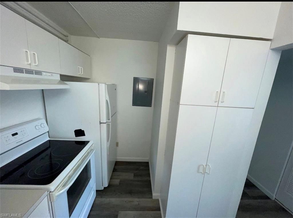 9930 Sailview Ct, Unit 15, Fort Myers, FL 33905 Photo